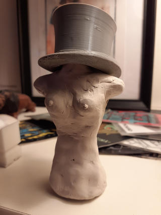 Venus de Milo with a hat